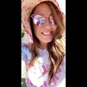 Meet your Posher, Kara